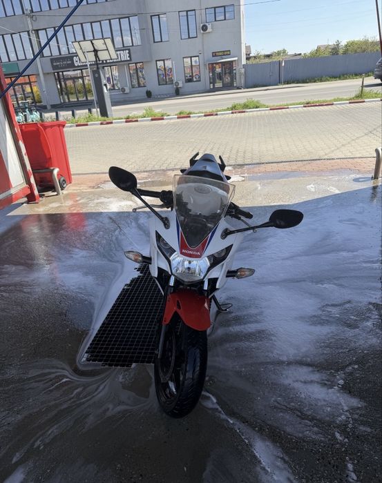 Motor honda cbr 125cc
