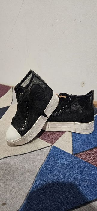 Продам женские обуви