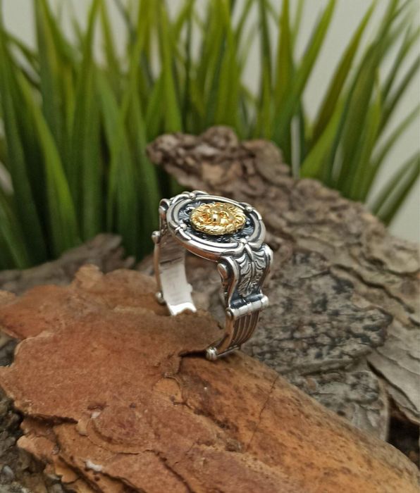 Масивен сребърен пръстен “Герб и глава на Лъв”