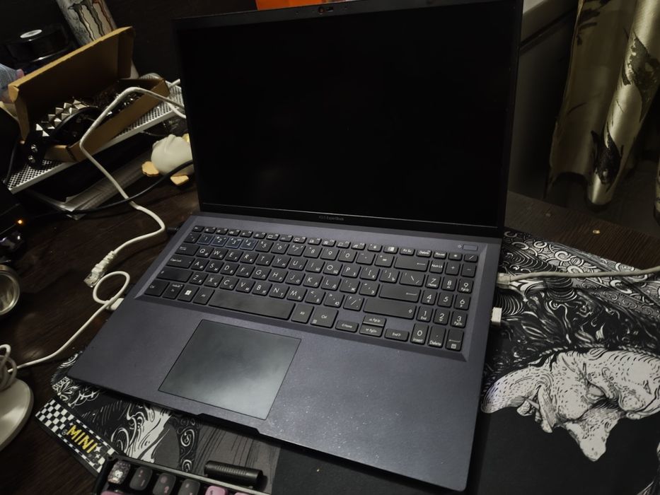 ноутбук ASUS ExpertBook B1500CBA