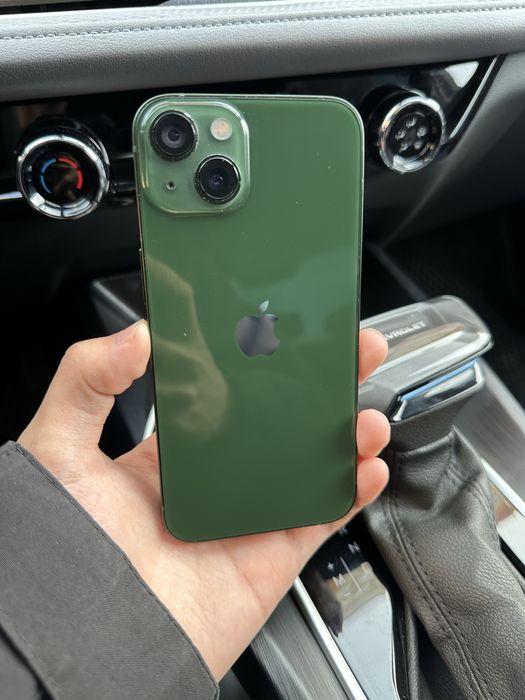 Айфон 13 на запчасти