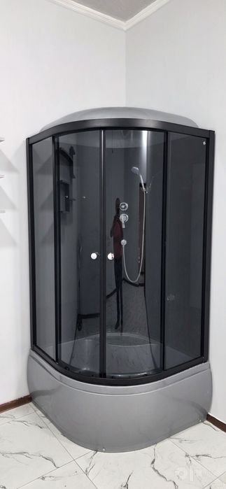 Продается душевая кабина.