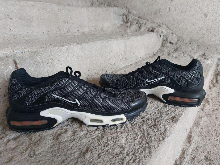 Оригинални мъжки маратонки nike tn