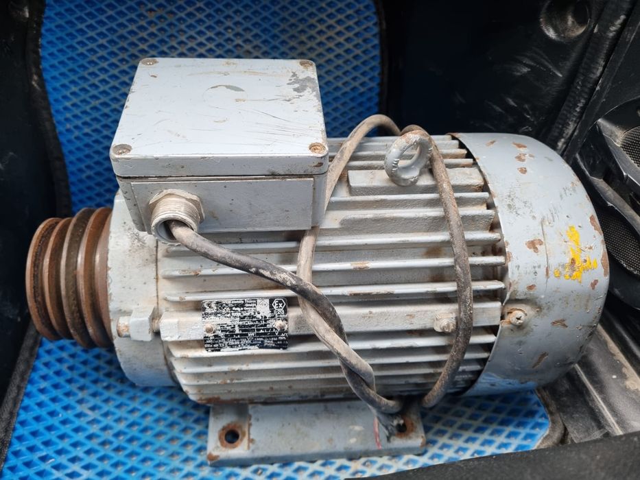 Электро двигатель