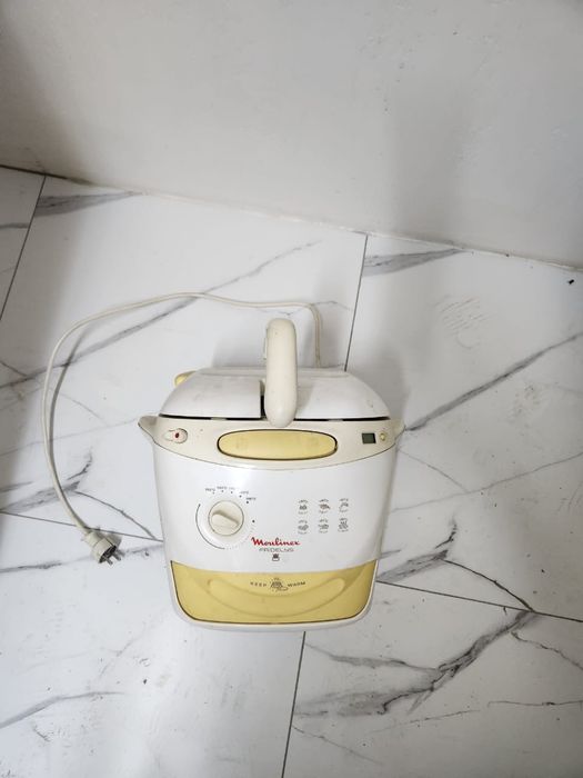 Продам фритюрницу