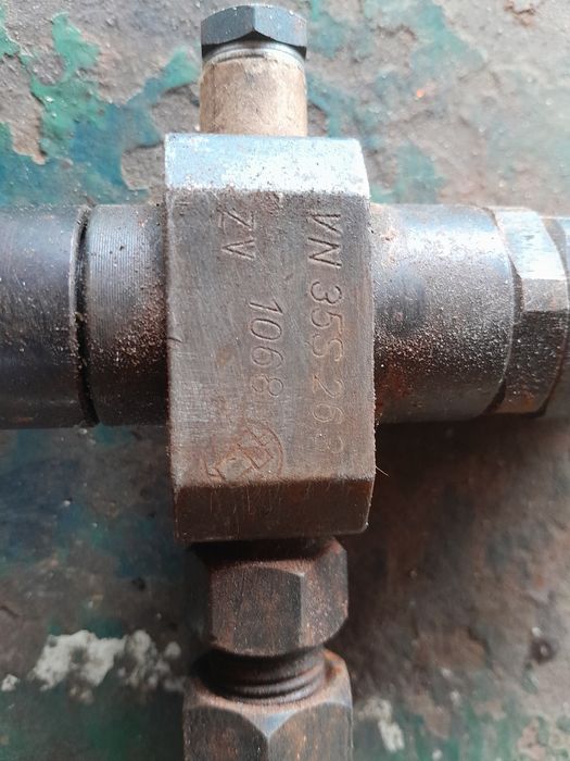 Дюзи четири  броя нови спирачен цилиндър за ifa