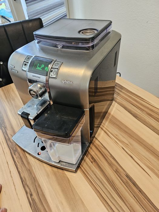 Saeco Synta  Саеко Синтиа