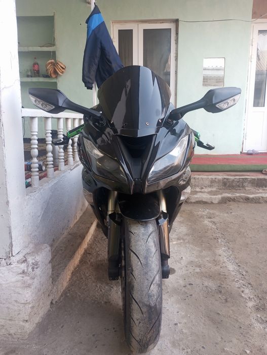 Kawasaki ZX6r 636 sotiladi holati rasmdagidagiday olas minas hech qand