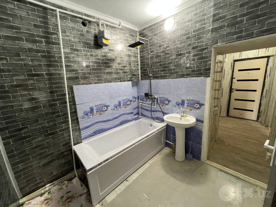 2/1/4 сотилади 60 м²
