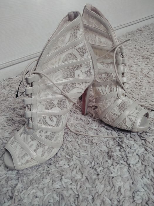 Женские туфли 35 размера