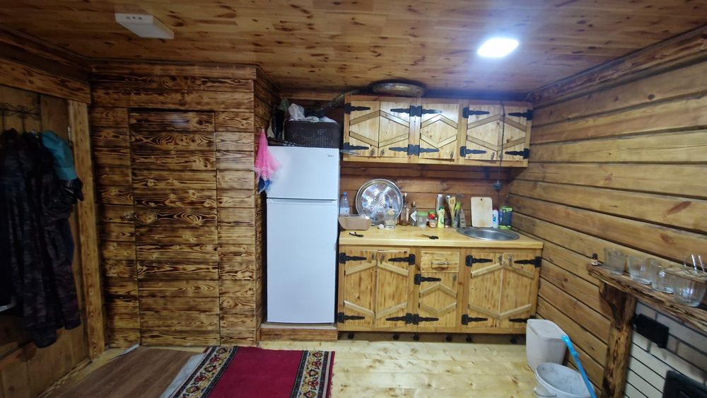 Продам дом 8х8 в черновой отделке.