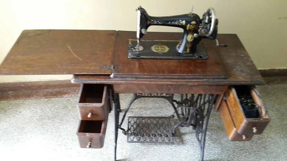 Masina de cusut SINGER ORIGINALA