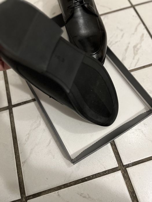 Нови черни официални обувки