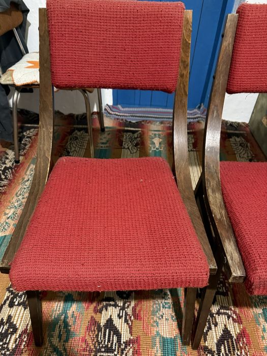 Продавам ретро столове