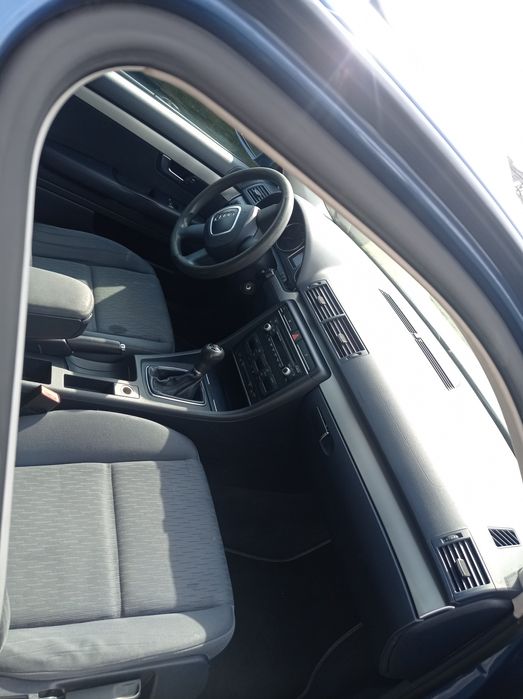 Vând Audi A4 B7 1.9tdi