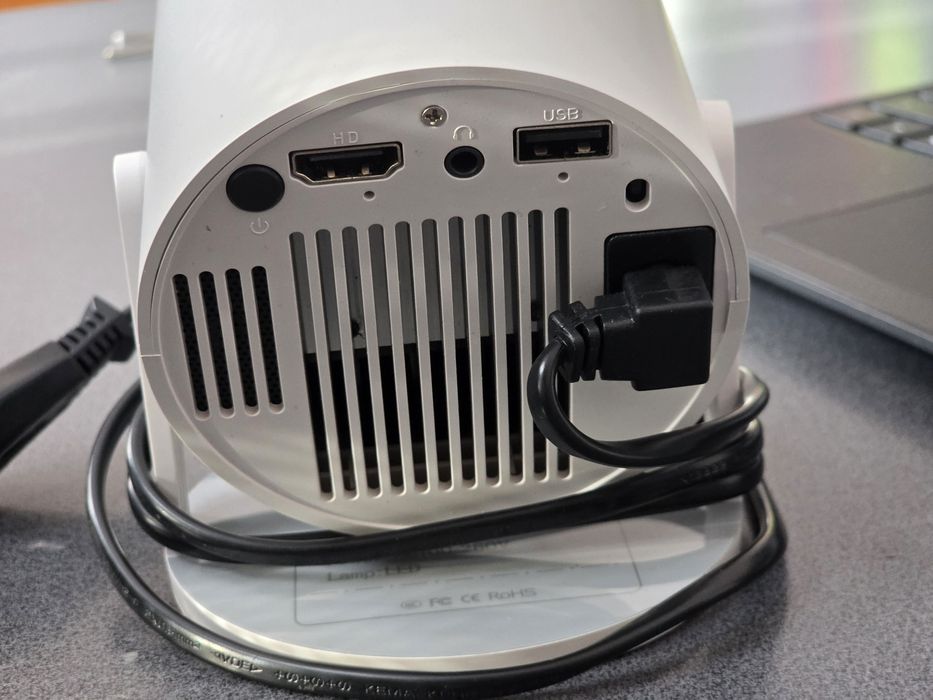 Videoproiector smart HY 300