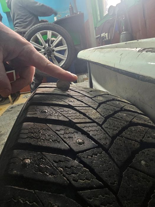Продам резину на авто