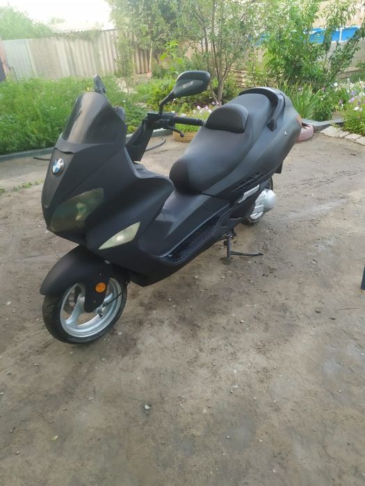 Продам макси скутер