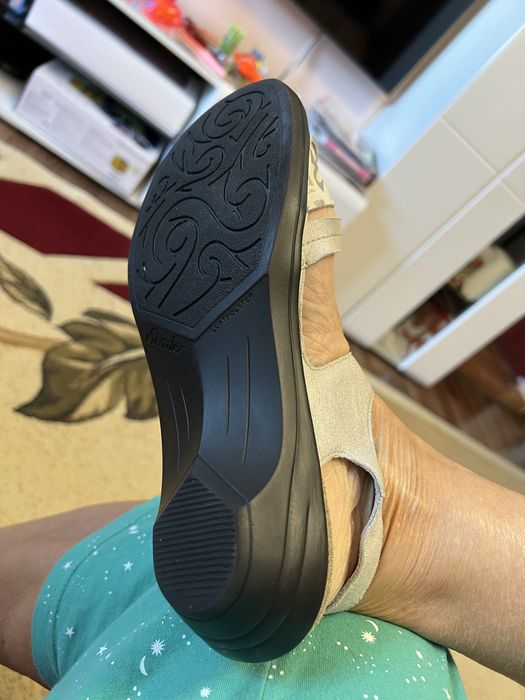 Sandale din piele gri