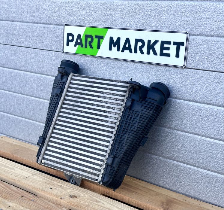 Десен интеркулер AUDI A8 D5 3.0TFSI 4N0145806H