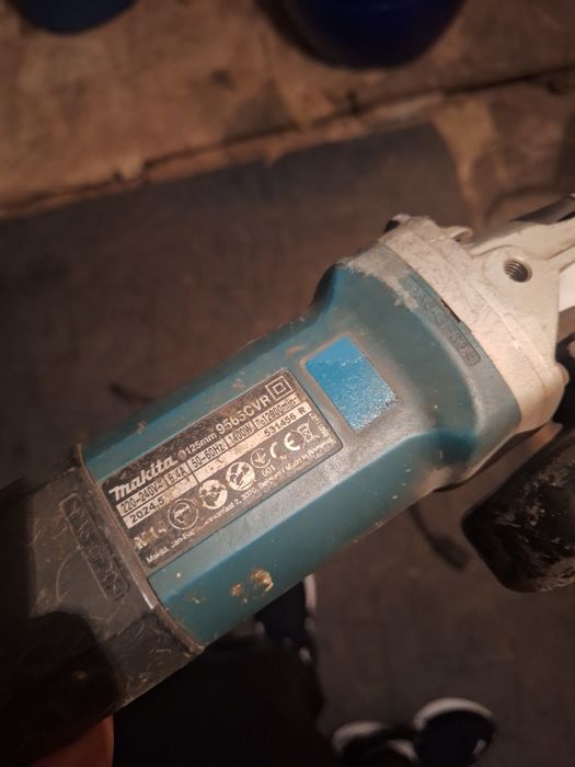 Polizor makita 125mm