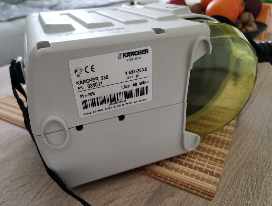 Aspirator pentru spalat geamuri Karcher K250 - necesita acumulator