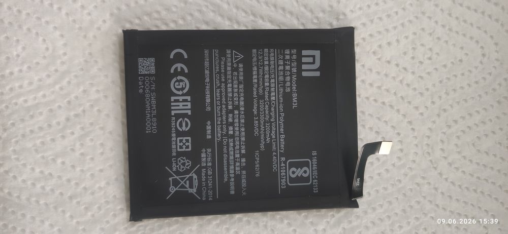Аккумулятор Xiaomi Mi 9 — б/у, рабочий, 3300 мА·ч