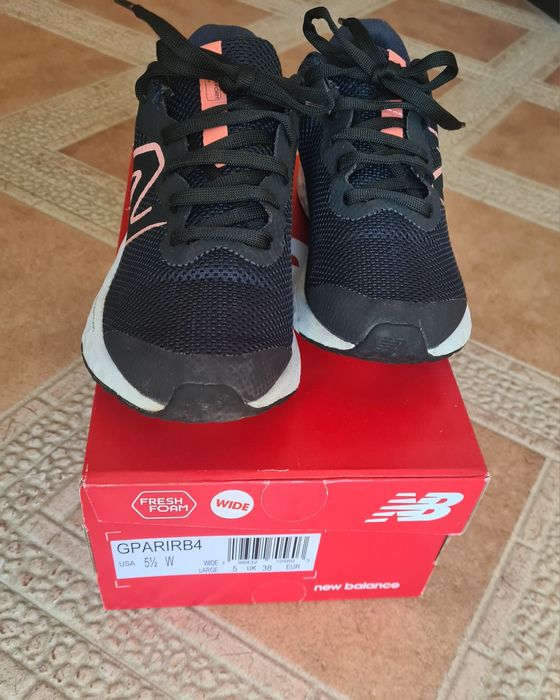 дамски маратонки New Balance  38
