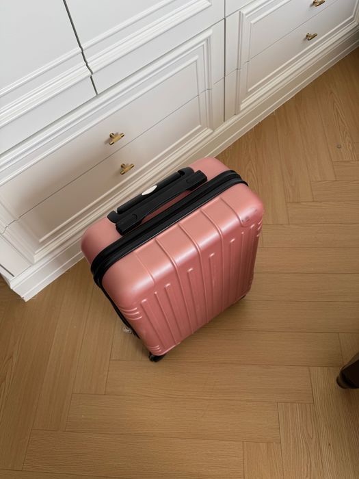 Чемодан для ручной клади (Cabin Size)