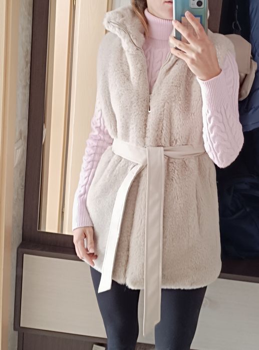 Дамско Пухкаво елече