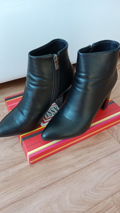 Осенние сапожки 8 000