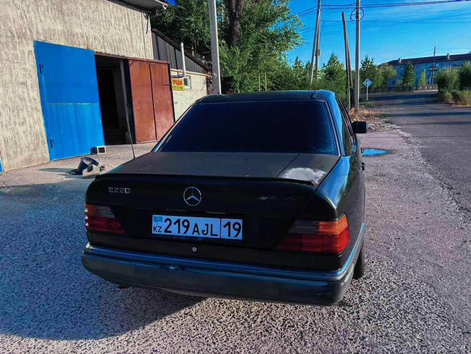 Продам мерседес w124