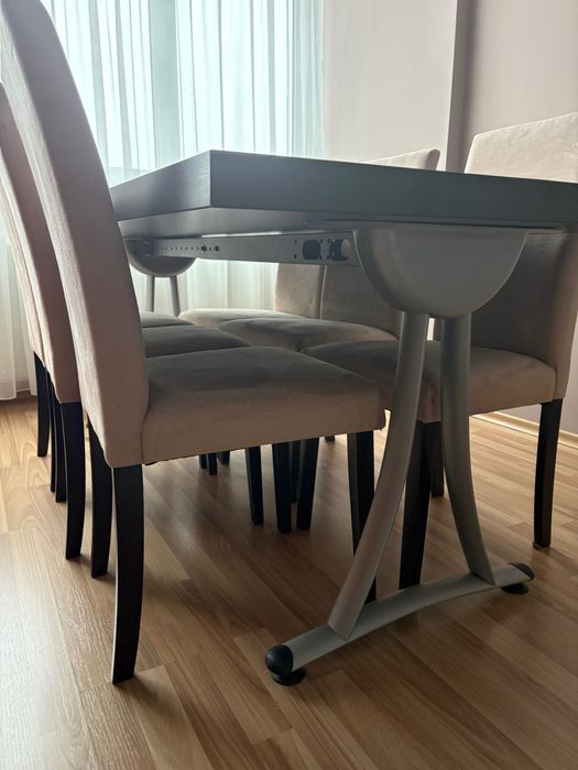 Трапезна маса със 10 столa