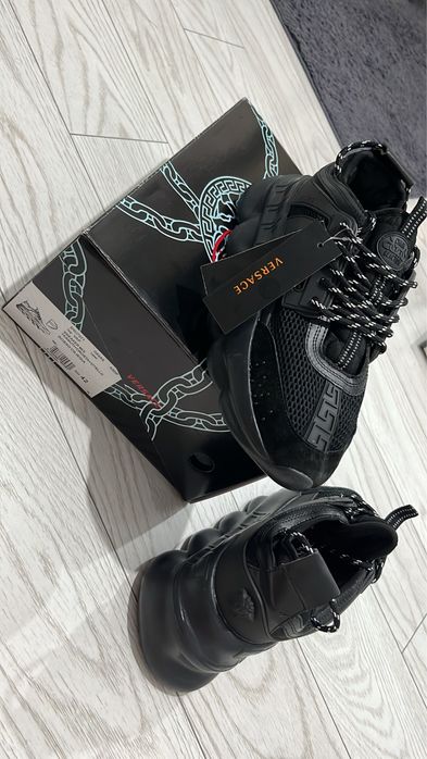Versace Chain Reaction