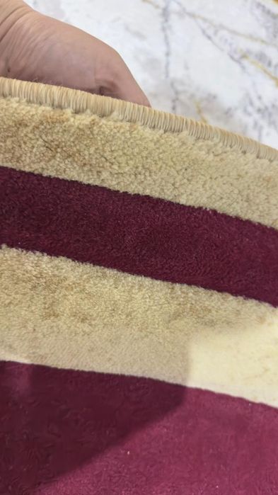 Продается ковёр.