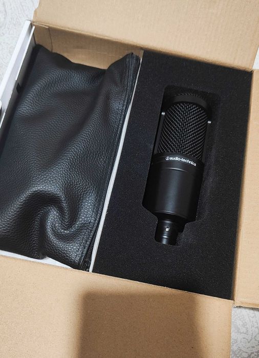 Продам микрофон Audio-Technica AT2020