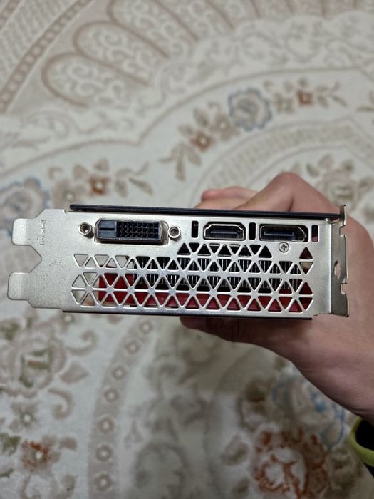 Видеокарта GTX 1660SUPER