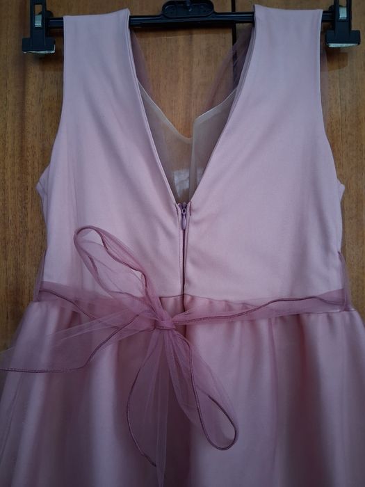 Коктейлна  рокля