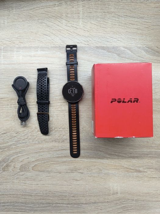 Продам мультиспортивные часы Polar