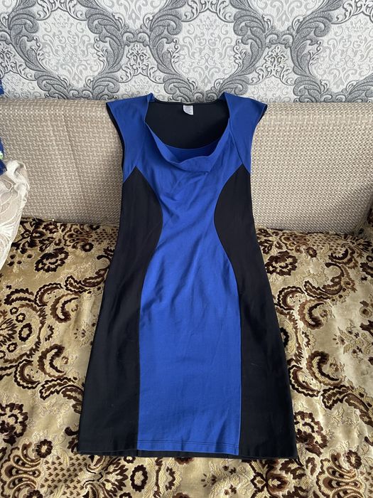 Продам платье трикотажное размер 48-52