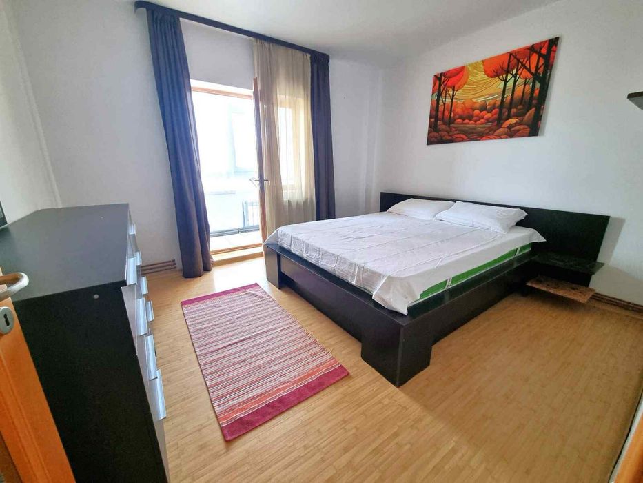 Apartament de închiriat, 3 camere, Canta