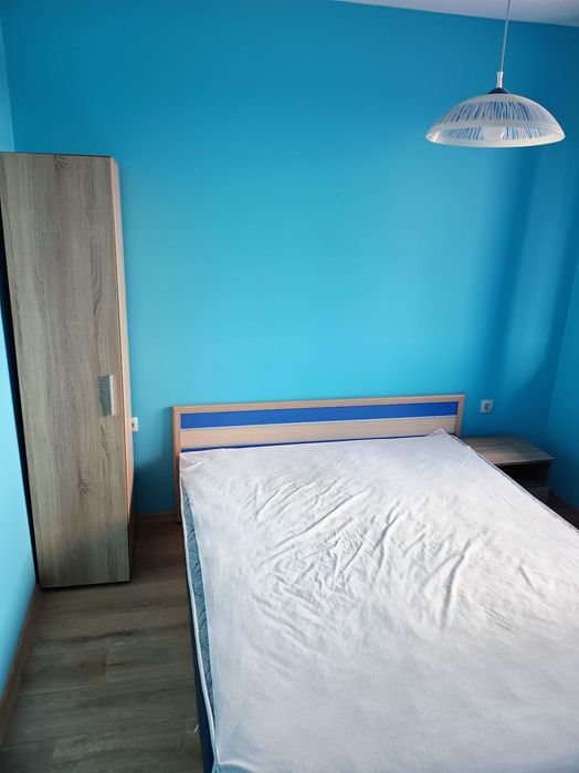 Отдавам под наем двустаен апартамент