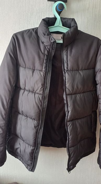 Продам куртку подростковую