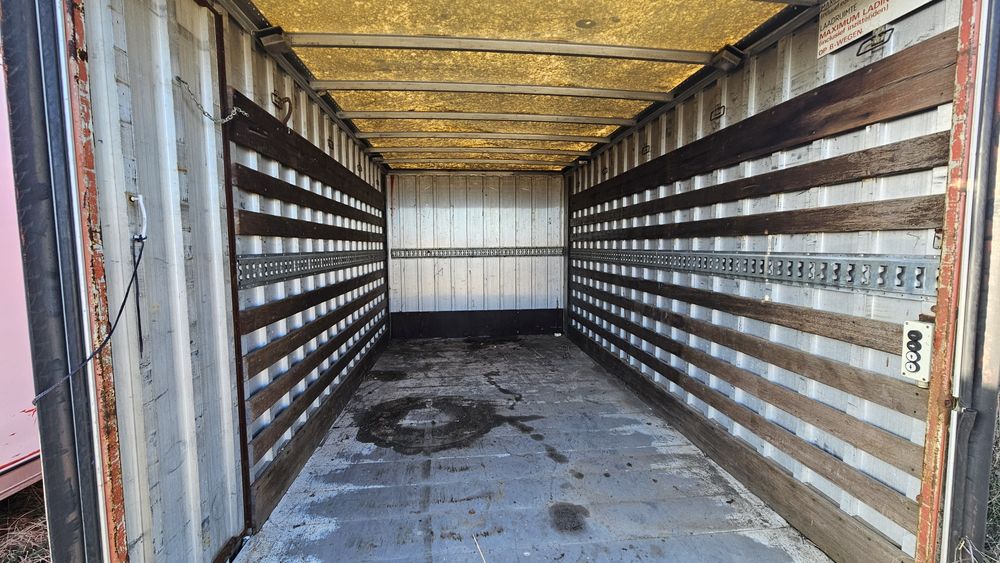 Фургон подходящ за склад