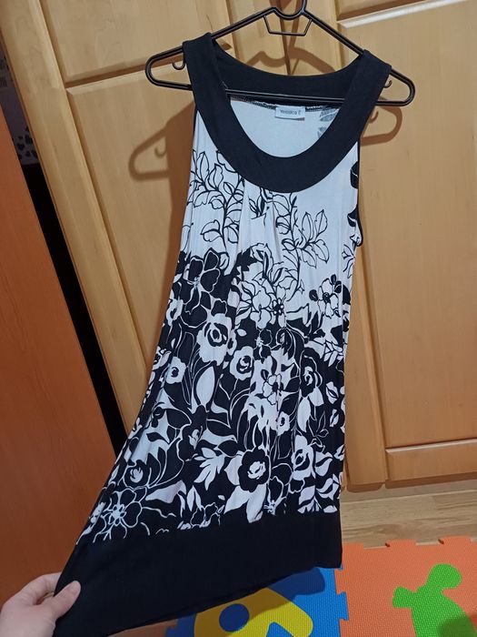 Vand rochie de vara, Yessica, L, în stare perfectă