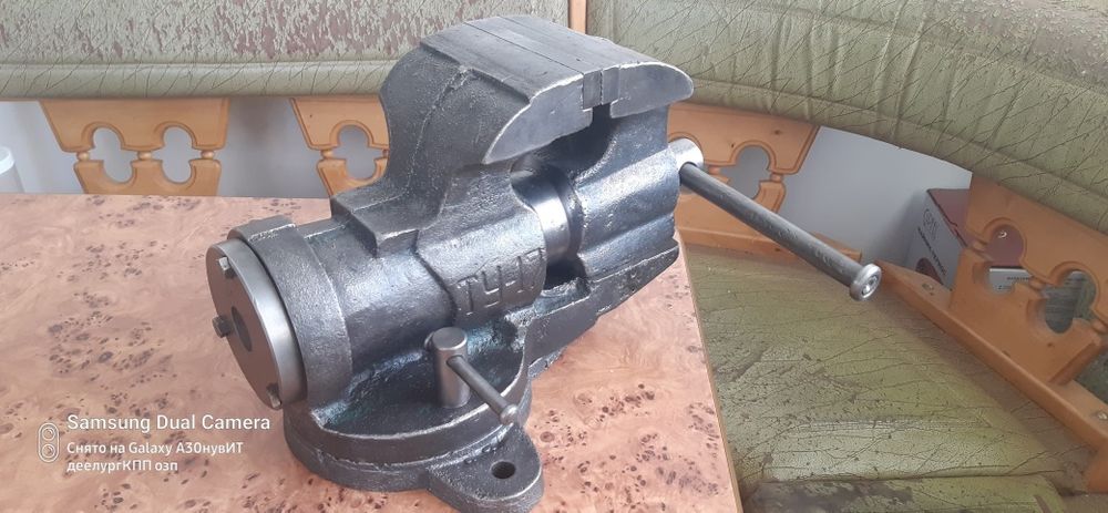 Тиски СССР большие 40кг