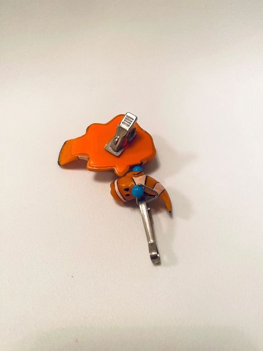 Клипса в поисках Немо