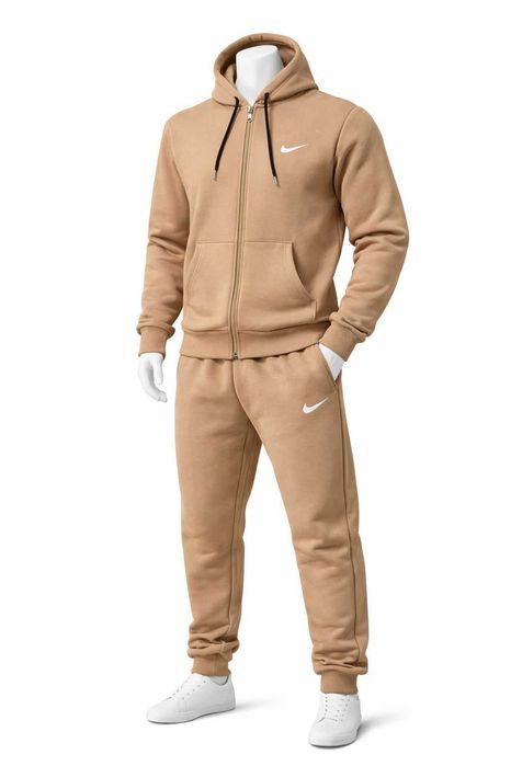 Trening barbati , diferite culori