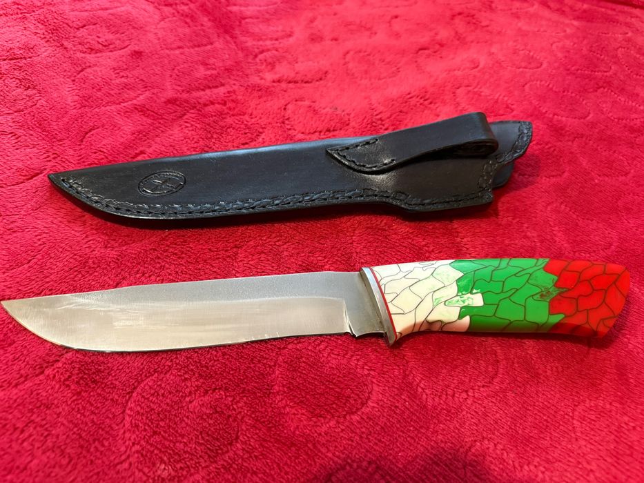 Нож от стомана Магнакът!