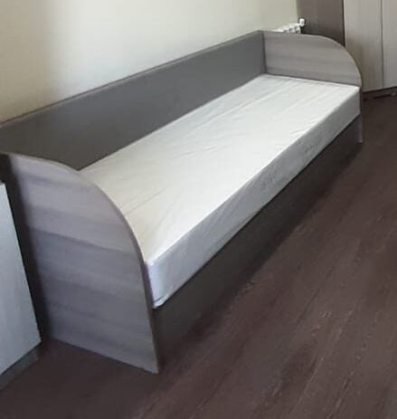 Продаётся кровать